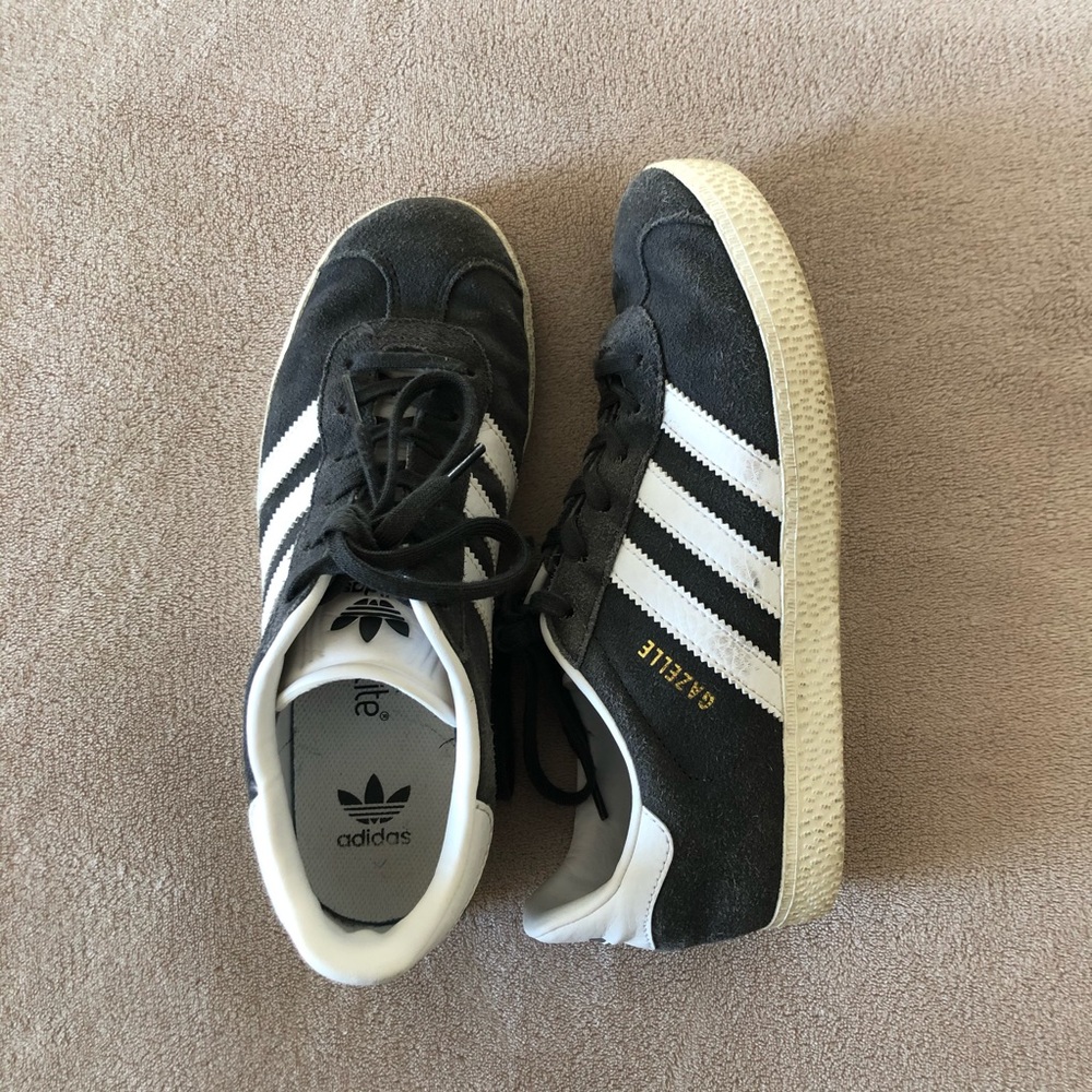 Adidas dark grey gazelle sneakers